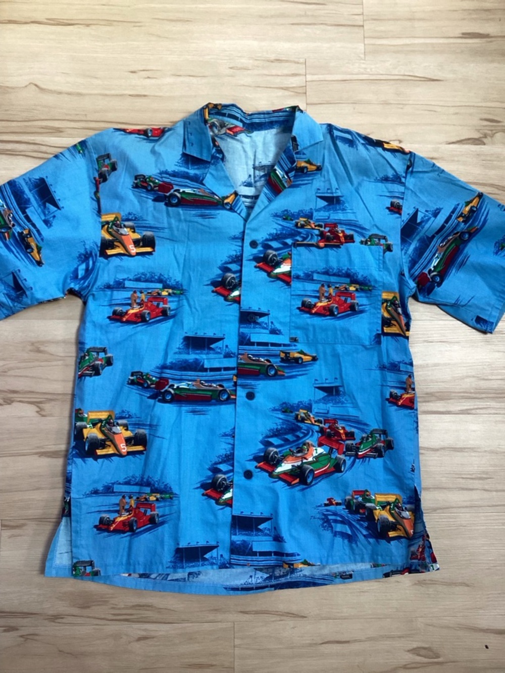 Men’s Blue Racing Car Cotton Print Button-Up SS Shirt Medium - Picture 2 of 9